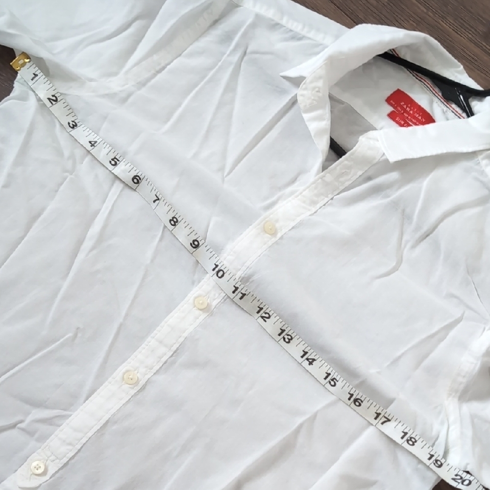 Calvin Klein Men's Crisp White Button-Down Shirt - Picture 5 of 10